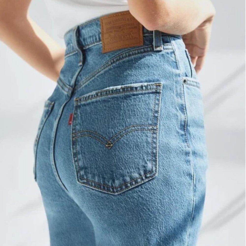 Levi's Women's Blue Jeans - Picture 4 of 6